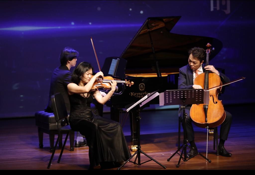 World-class violinist Qian Zhou and cellist Qin Liwei performing at Mid Autumn Festival Concert